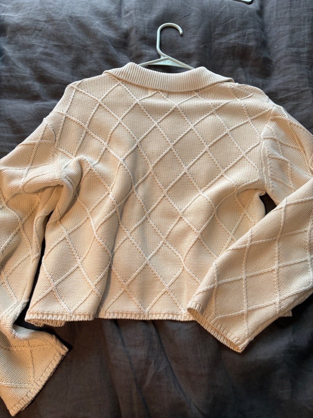 Obey Sweater - Picture 3 of 4
